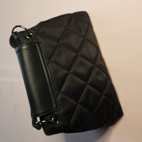 Funky black puffer quilted crossbody bag purse w plastic chain w long strap - Picture 4 of 9